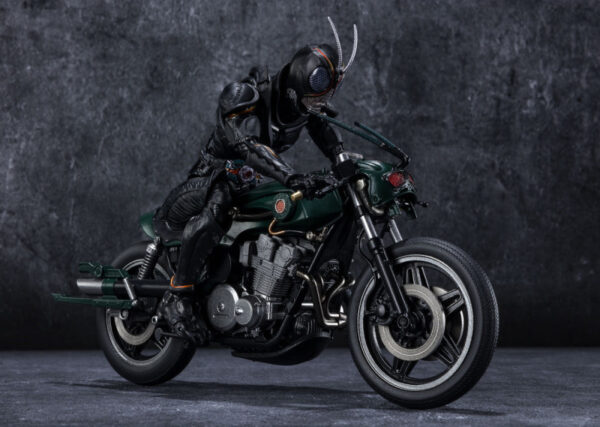萬代 魂限定 S.H.Figuarts 假面騎士 BLACK SUN 戰鬥蝗蟲(戰蝗號機車)：圖片 4